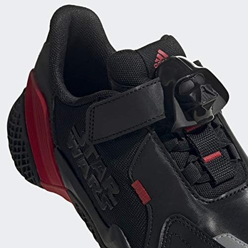 Adidas Star Wars 4uture RNR Darth Vader Edition.